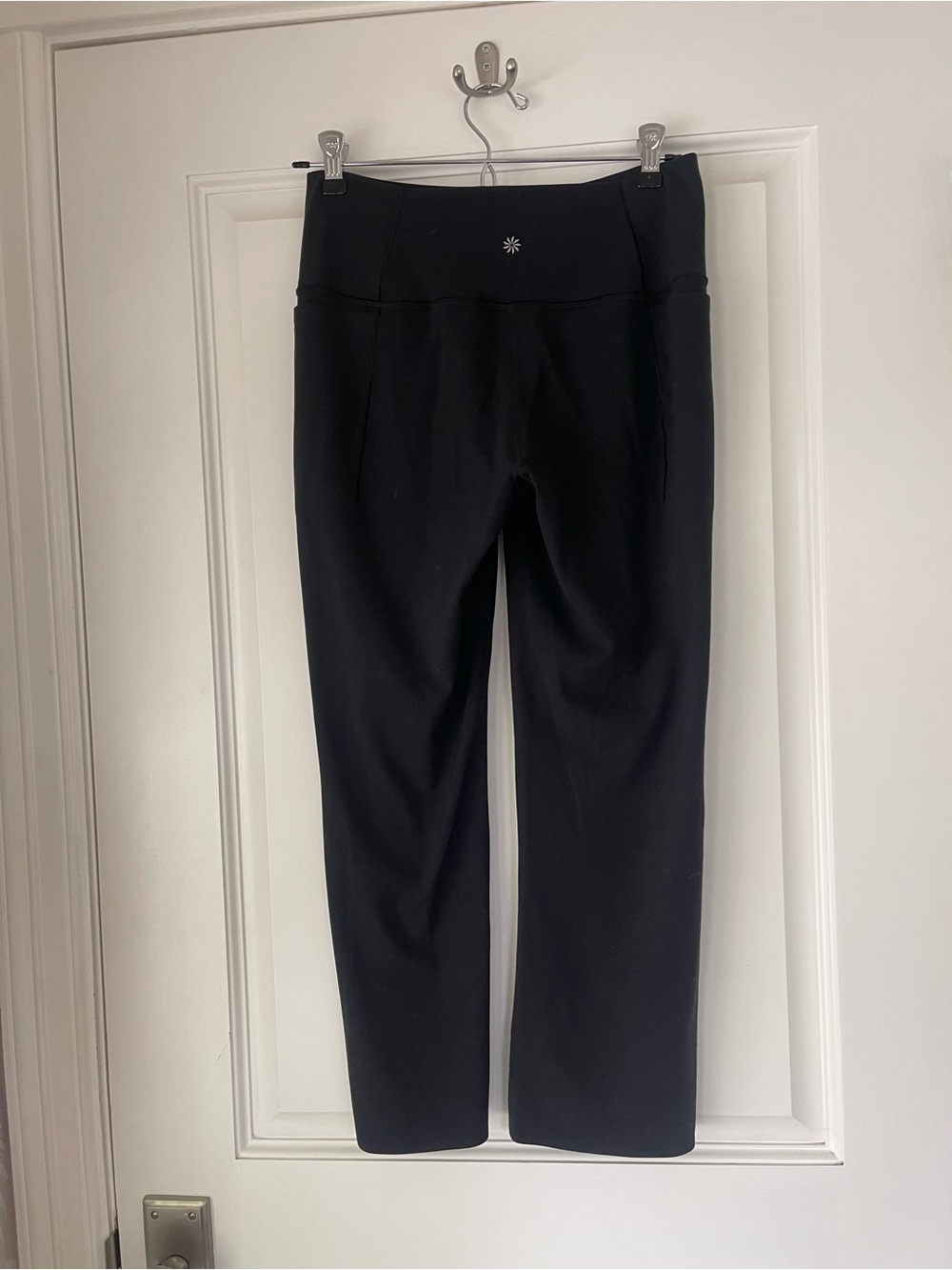Athleta Transcend Stash Crop Straight Leg Pants, Black, Size Large Petite (LP) - Picture 7 of 11